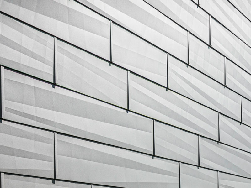 Fasadni panel FX.12 s karakterističnim rubovima, P.10 svijetlo siva