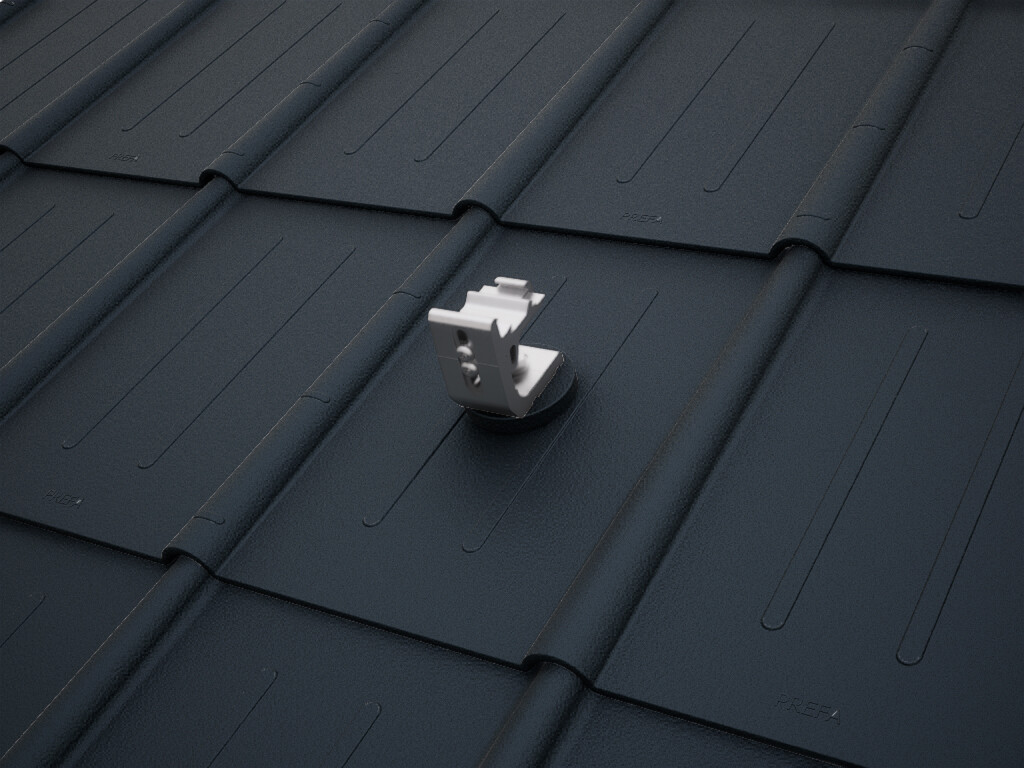 Detaljan prikaz solarni držač PRE-VARIO 3.S, montiranog na tamni krov s PREFA krovnim ploča.