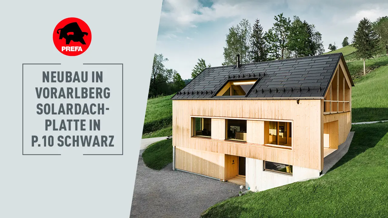 Sličica videa eko-kuće u Eggu, Vorarlberg, koja je postavljena s PREFA solarnim krovnim panelom i R.16 krovnim panelima.