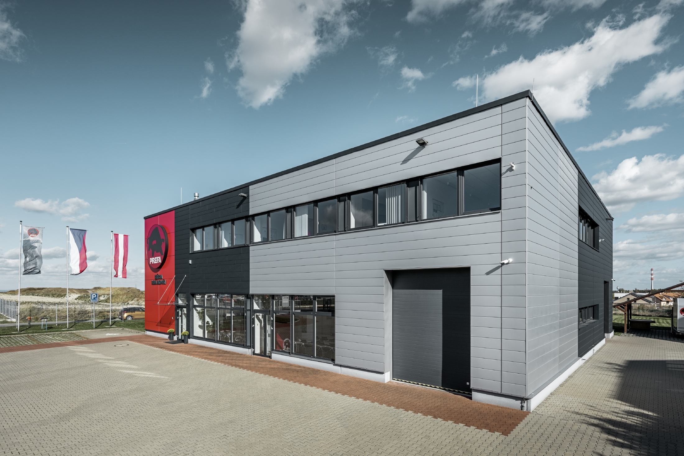 Referentni objekti PREFA Fasadni sustavi Fasadne kazete 12 srebrna metalik